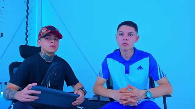 Snapshot of HOT_boy2025 chatting on 11-06-25, 09:48 HOT boy2025 online show from 11-06-25, 09:48