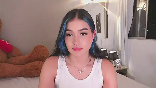 AnnyHizzle online show from 11-10-25, 04:44