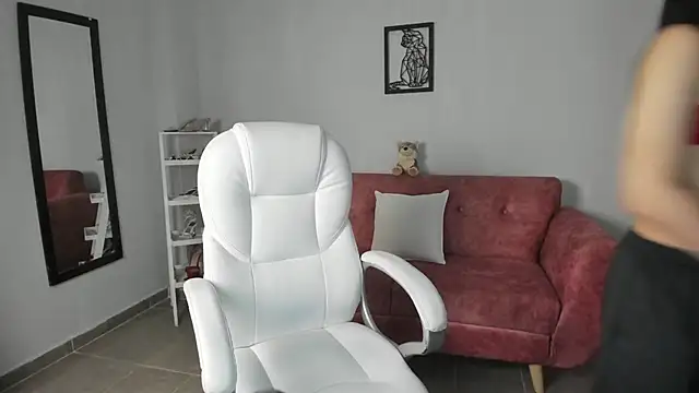 Snapshot of Alice23jones chatting on 10-03-25, 04:15 Alice23jones online show from 10-03-25, 04:15