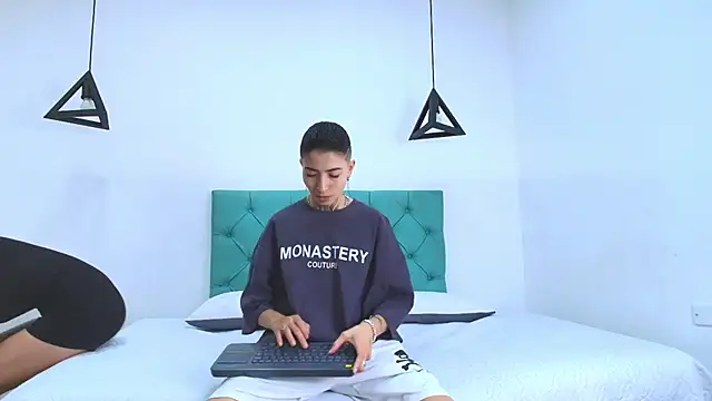 Tinny and Candy online show from 01-13-25, 01:49