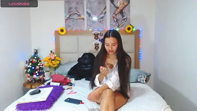valentina hearts online show from 12-21-24, 04:52