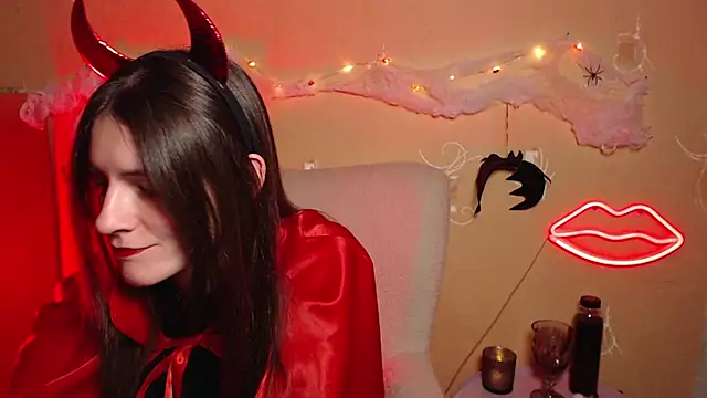 Snapshot of Wonder_woman24 chatting on 10-25-25, 07:19 Wonder woman24 online show from 10-25-25, 07:19