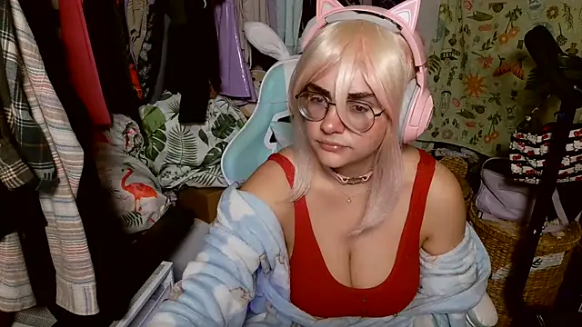 mochi rainbow online show from 01-15-25, 02:06