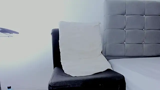 Snapshot of Ladysexy_hot19 chatting on 02-07-25, 03:12 Ladysexy hot19 online show from 02-07-25, 03:12