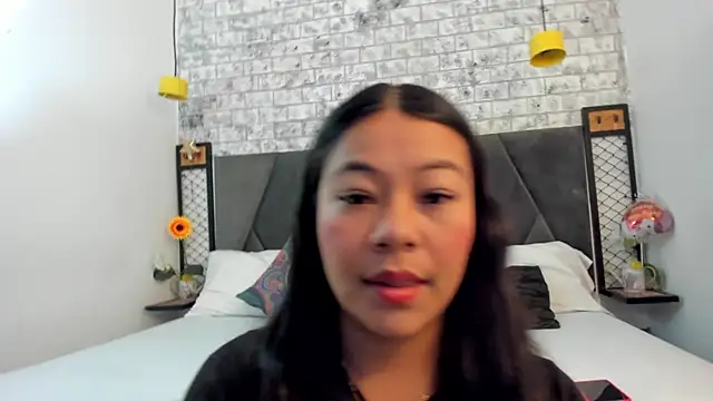 MilaaAdams online show from 10-18-25, 10:05