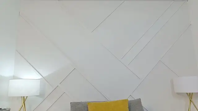 Juliabadlee online show from 05-25-26, 12:16
