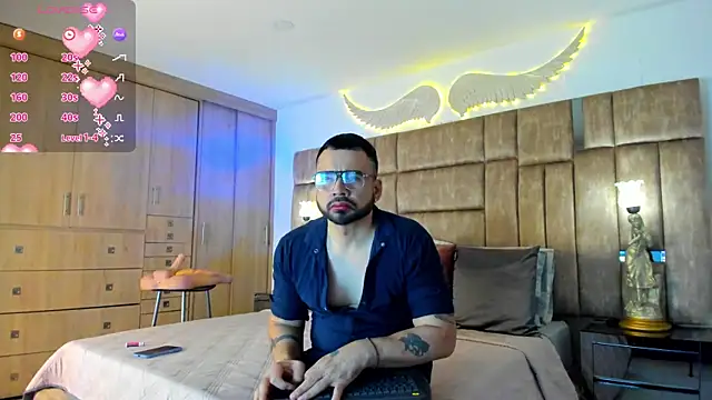 petterwilly1 online show from 04-12-26, 03:06