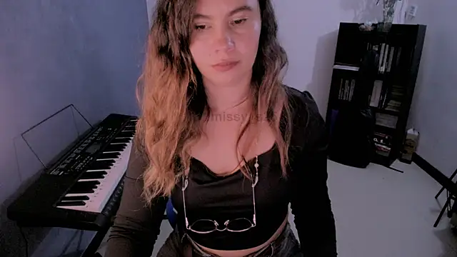 gigi stephans online show from 07-27-26, 02:51