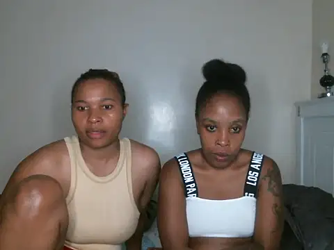 R-thequeen online show from 02-05-25, 10:01