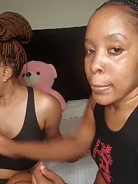 R-thequeen online show from 03-06-26, 10:34