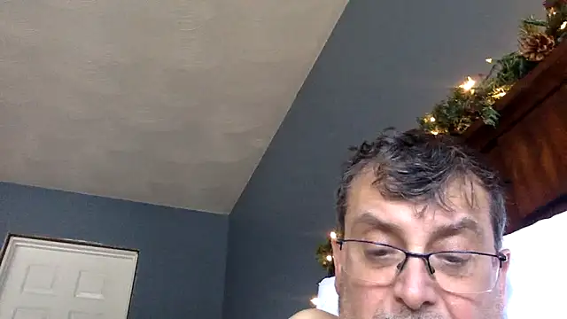 Snapshot of hornysexlover70 chatting on 03-07-25, 06:33 hornysexlover70 online show from 03-07-25, 06:33