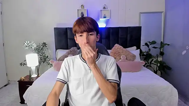 Jake evans online show from 04-22-26, 01:56