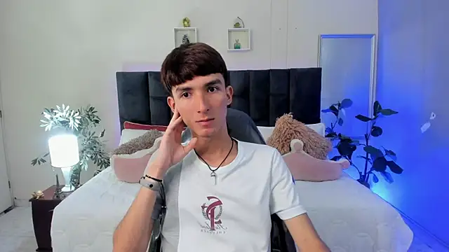 Jake evans online show from 05-12-26, 01:52