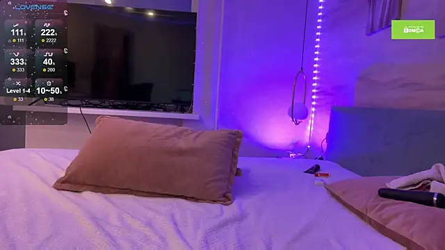 Snapshot of Isexxs chatting on 03-19-25, 08:11 Isexxs online show from 03-19-25, 08:11