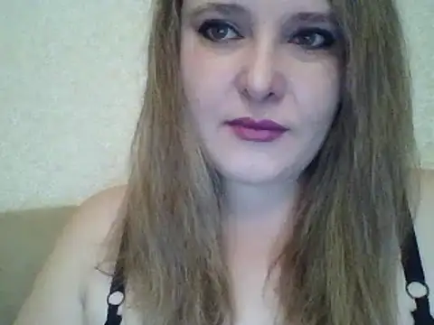 Snapshot of ParisMimi chatting on 02-08-25, 06:43 ParisMimi online show from 02-08-25, 06:43