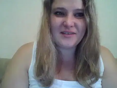 Snapshot of ParisMimi chatting on 10-16-25, 08:04 ParisMimi online show from 10-16-25, 08:04