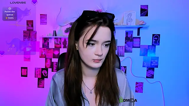 liana kisses online show from 04-04-26, 07:44