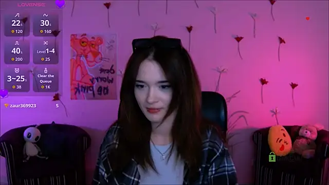 liana kisses online show from 04-14-26, 08:04