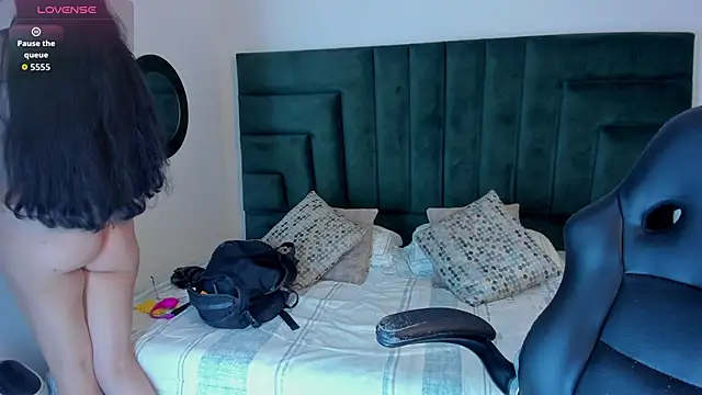 Snapshot of BarbaraKnox_ chatting on 01-14-26, 12:38 BarbaraKnox online show from 01-14-26, 12:38