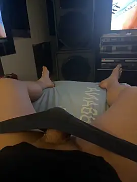 Snapshot of MatthewEmme chatting on 03-09-25, 12:00 MatthewEmme online show from 03-09-25, 12:00