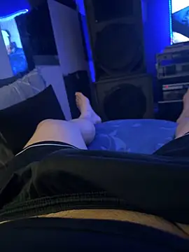 Snapshot of MatthewEmme chatting on 11-26-25, 12:33 MatthewEmme online show from 11-26-25, 12:33