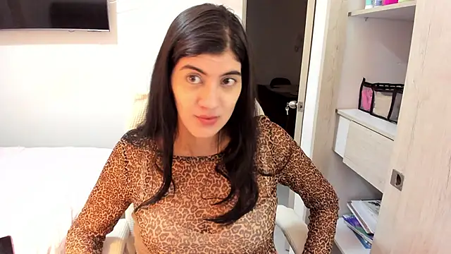 misstoya online show from 11-10-25, 10:31