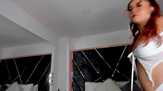 ChloeConnorr online show from 01-14-25, 12:11