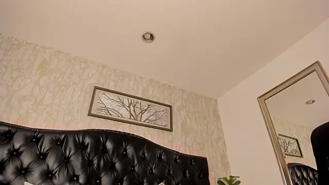 ChloeConnorr online show from 02-23-25, 10:31