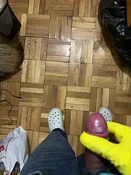 Snapshot of Ariel_Ari chatting on 02-14-26, 12:18 Ariel Ari online show from 02-14-26, 12:18