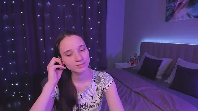 StaceySunny online show from 02-25-25, 02:11