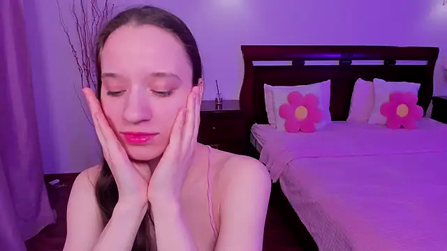 StaceySunny online show from 03-12-26, 05:08