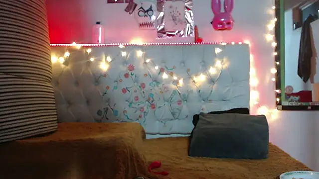 Snapshot of abbysuggar_ chatting on 03-01-25, 04:26 abbysuggar online show from 03-01-25, 04:26