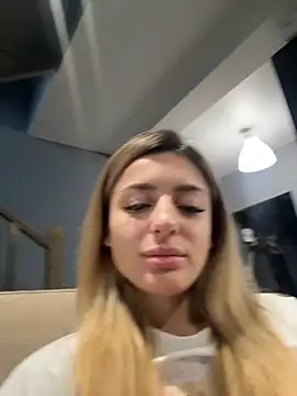 Snapshot of Jasmine_urPrincess chatting on 10-30-25, 05:20 Jasmine urPrincess online show from 10-30-25, 05:20