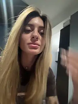 Snapshot of Jasmine_urPrincess chatting on 11-13-25, 05:17 Jasmine urPrincess online show from 11-13-25, 05:17