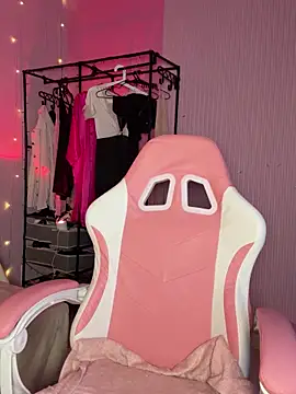 Snapshot of Jasmine_urPrincess chatting on 02-12-26, 05:35 Jasmine urPrincess online show from 02-12-26, 05:35