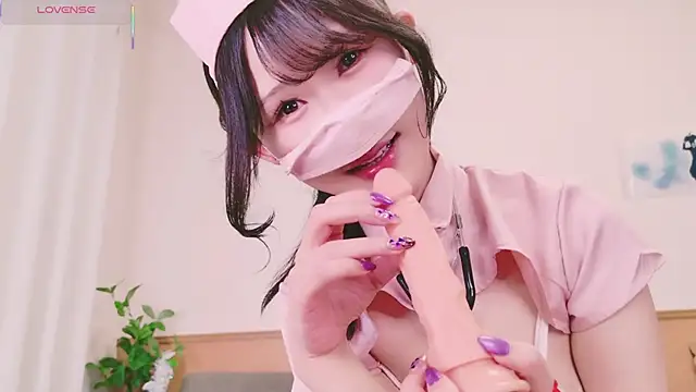 Conatsu online show from 02-19-25, 04:11