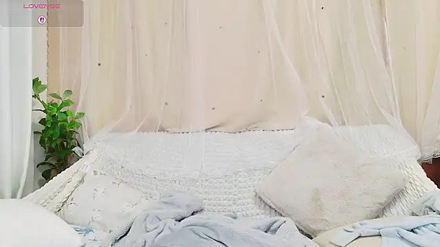 Snapshot of Conatsu chatting on 02-10-26, 06:06 Conatsu online show from 02-10-26, 06:06