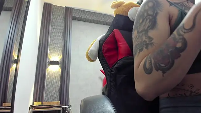 selene red  online show from 04-03-26, 01:25