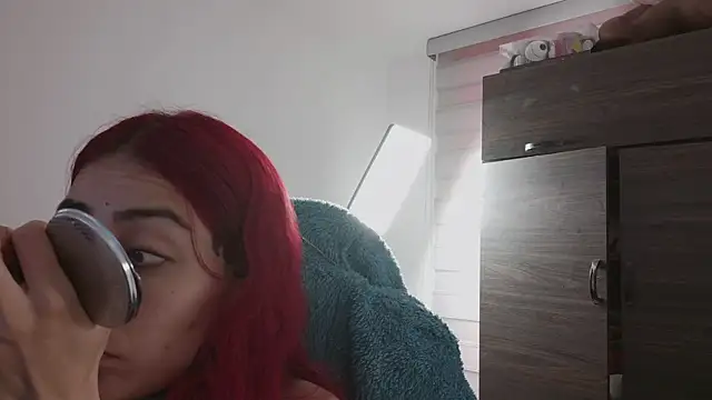 Snapshot of selene_red_ chatting on 07-14-26, 02:12 selene red online show from 07-14-26, 02:12