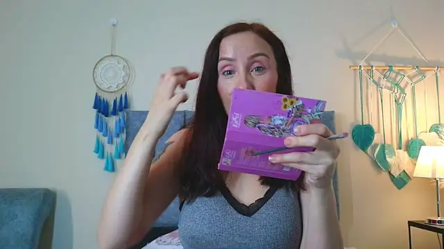 IberianMoonMK online show from 11-25-25, 12:27