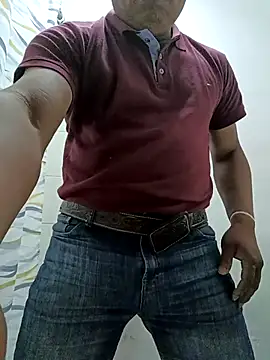 Snapshot of Riatatuil chatting on 02-07-26, 02:43 Riatatuil online show from 02-07-26, 02:43