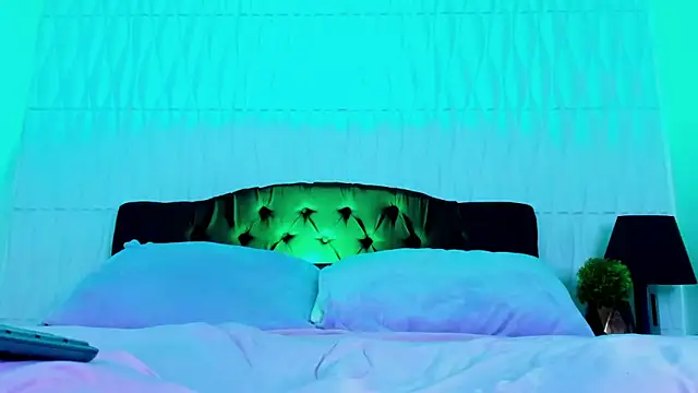 Staicy Nasty online show from 01-24-25, 04:27