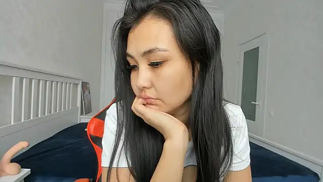 Missykitty01 online show from 02-13-25, 07:03