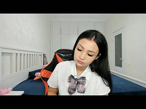 Missykitty01 online show from 11-01-25, 02:02