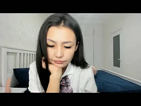 Missykitty01 online show from 11-06-25, 01:39