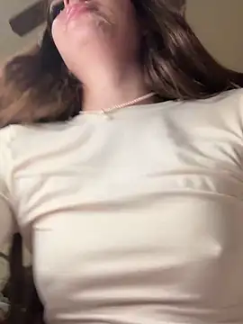 18petitewhitegirl online show from 12-20-24, 09:28