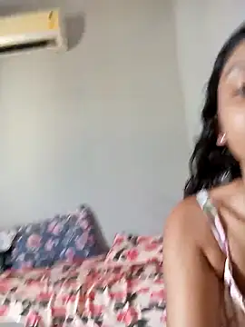 Snapshot of heleny901 chatting on 10-15-25, 07:58 heleny901 online show from 10-15-25, 07:58