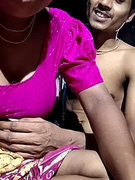 Snapshot of DARK_WINE_ chatting on 09-26-25, 10:19 DARK WINE online show from 09-26-25, 10:19