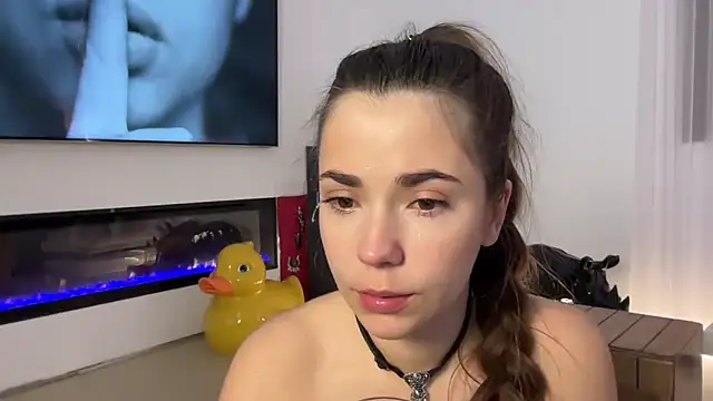 Mika Miller online show from 05-15-26, 11:56