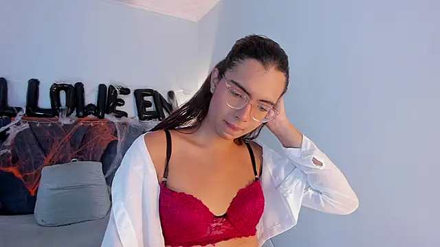 sara saenz99 online show from 10-20-25, 08:20